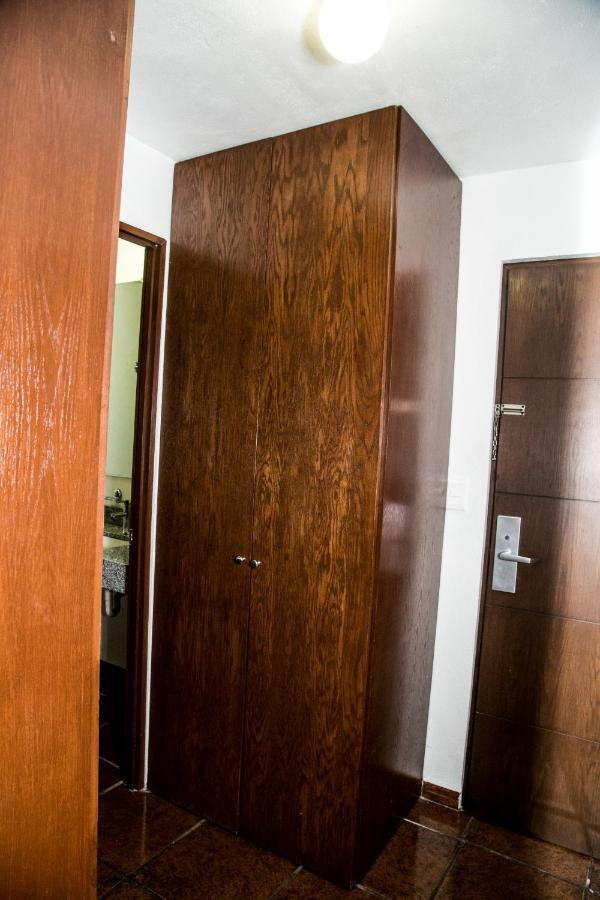 Booking Dioh Monterrey Extérieur photo
