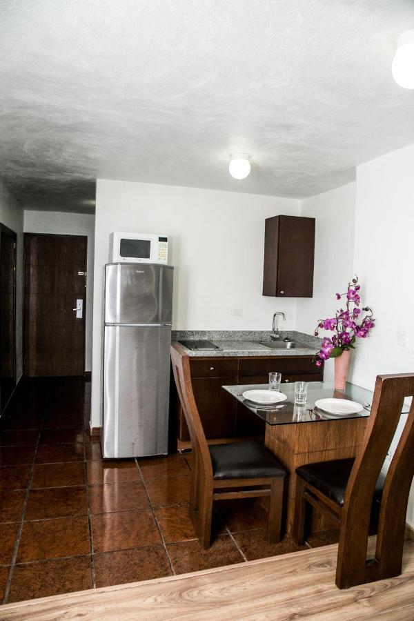 Booking Dioh Monterrey Extérieur photo