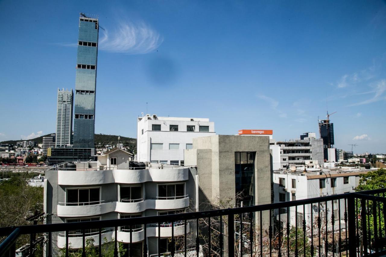 Booking Dioh Monterrey Extérieur photo