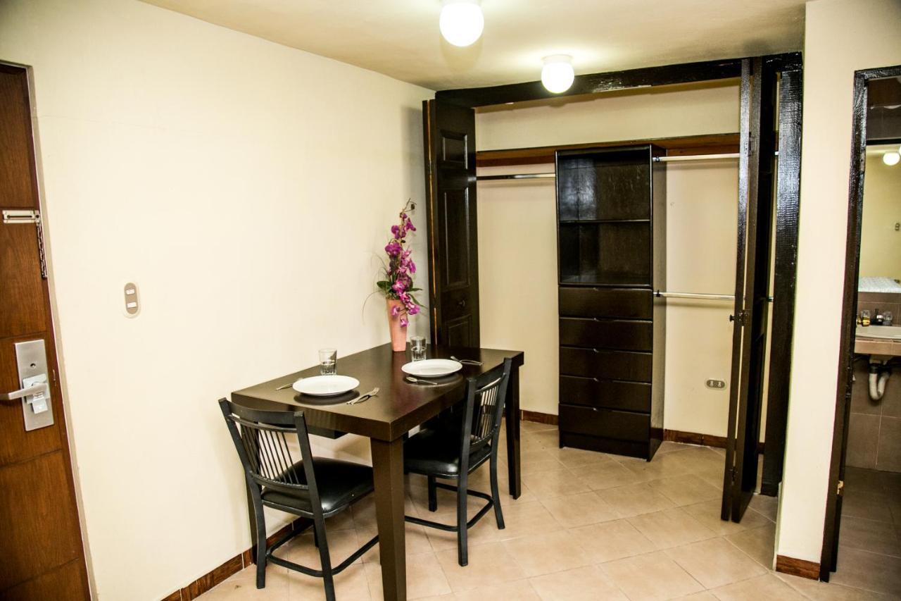Booking Dioh Monterrey Extérieur photo