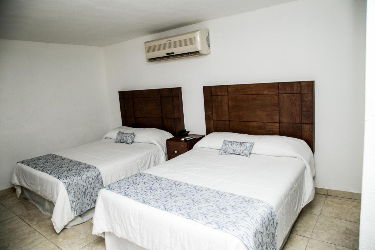 Booking Dioh Monterrey Extérieur photo