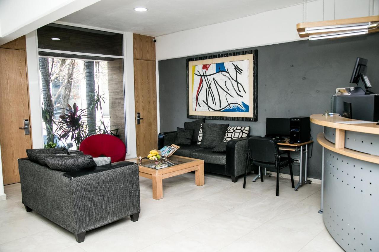 Booking Dioh Monterrey Extérieur photo