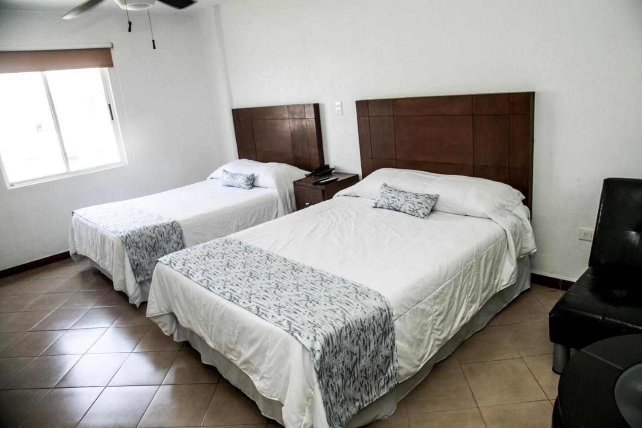 Booking Dioh Monterrey Extérieur photo