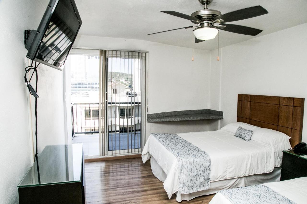 Booking Dioh Monterrey Extérieur photo