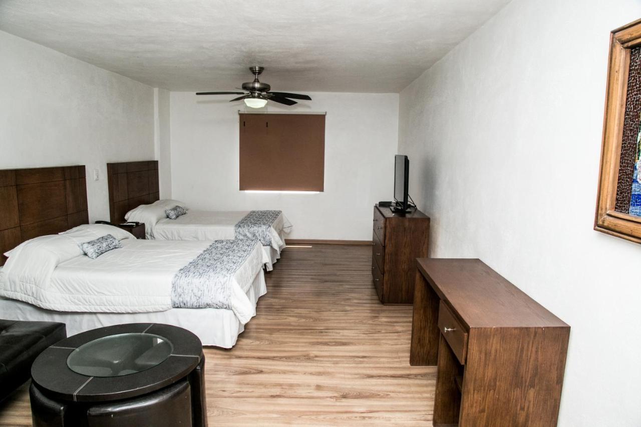 Booking Dioh Monterrey Extérieur photo