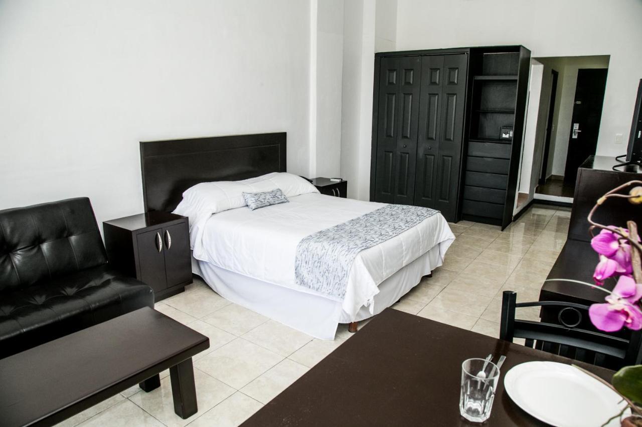 Booking Dioh Monterrey Extérieur photo